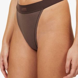 CT1097a NWT-SKIMS COTTON RIB THONG HIGH CUT-GARNET